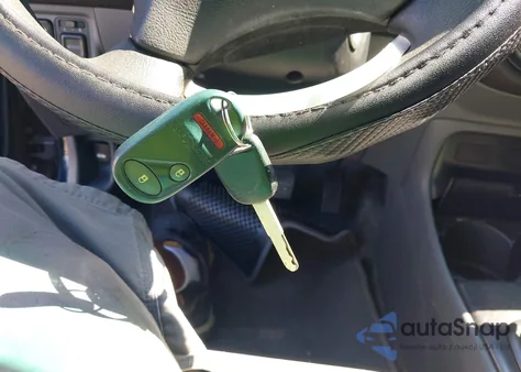 2004 Honda Civic Ex z USA, uszkodzony, nr VIN 2HGES26724H503421